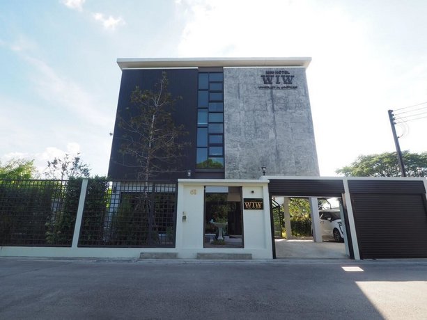 WIW mini hotel