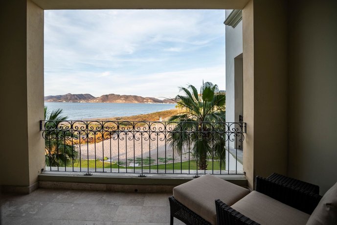 Paraiso Del Mar Resort E303 2 Bed by Casago