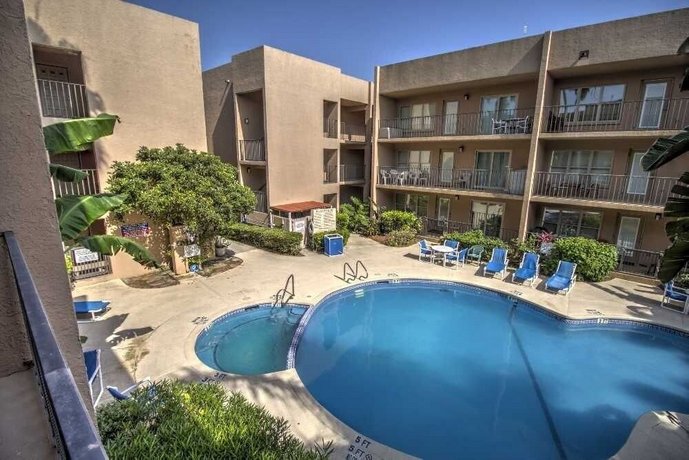 Beachview 208 - 2 Br Condo