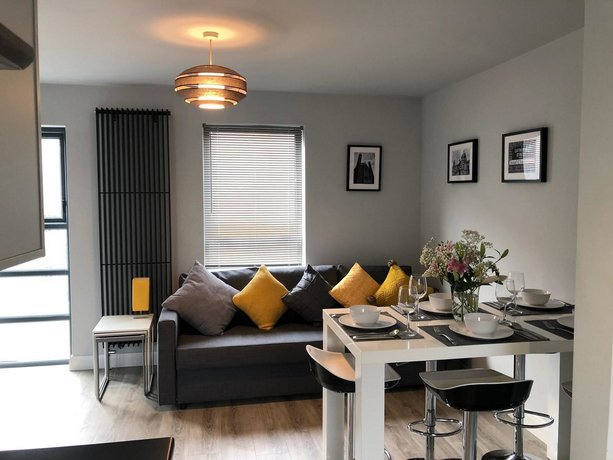 City Central Townhouse 3 Bedrooms by BHR Apartments