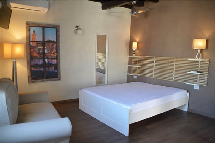 Suite White House Trani