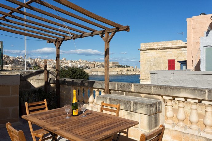 Traditional Maltese Townhouse Roof Terrace and Views