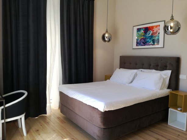 Temple Suites Guesthouse