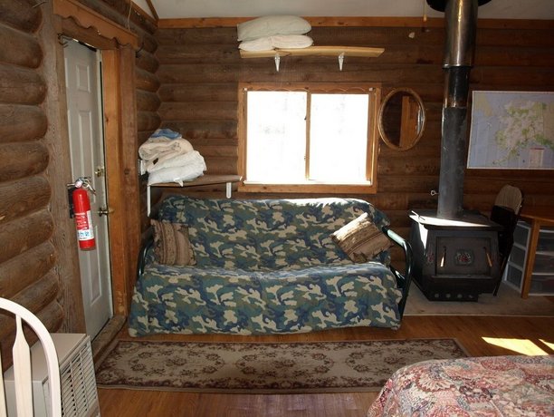 Brown Bear Saloon & Motel