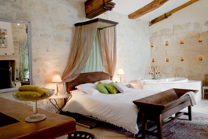 Chateau Latour Segur Suites & Spa