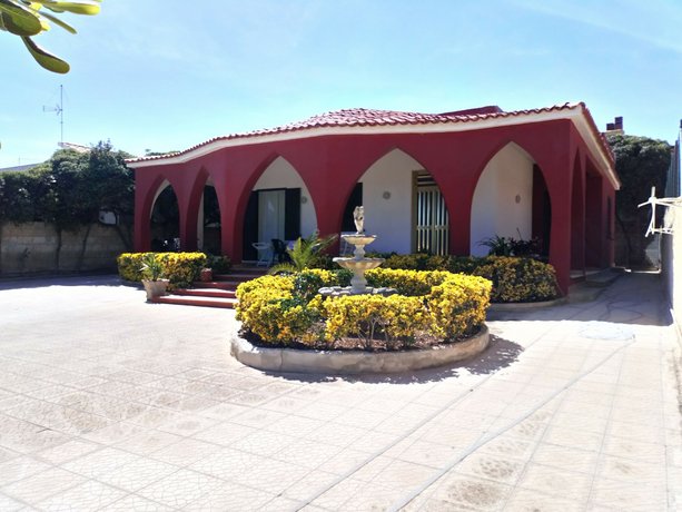 Villa dai Gigli Rossi 100m dal mare