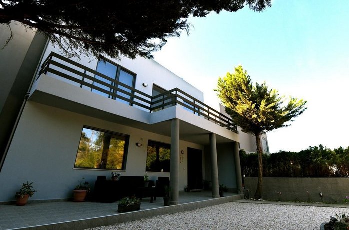 Lilies Villa