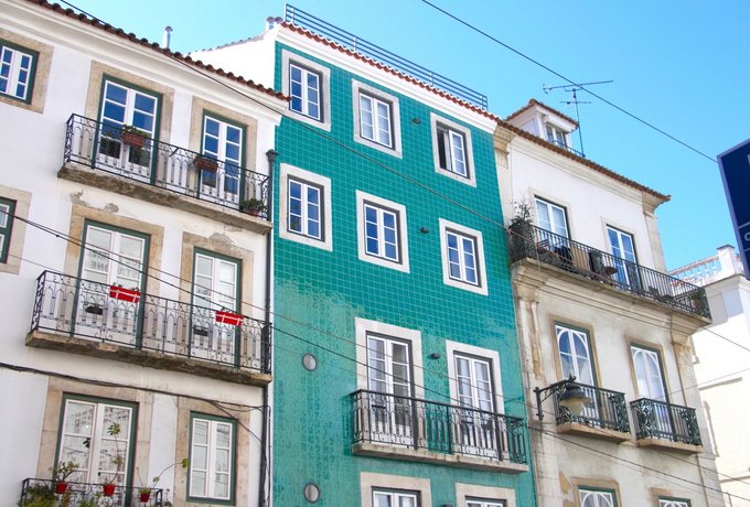 Ama Apartments