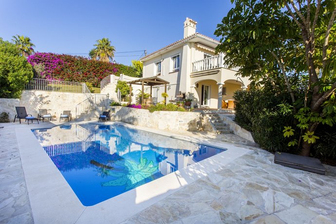 Villa Near Beach in Marbella with Heated Pool