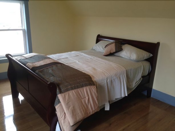 Elevate Rooms Conway House Digby/Annapolis Regional Airport Canada thumbnail