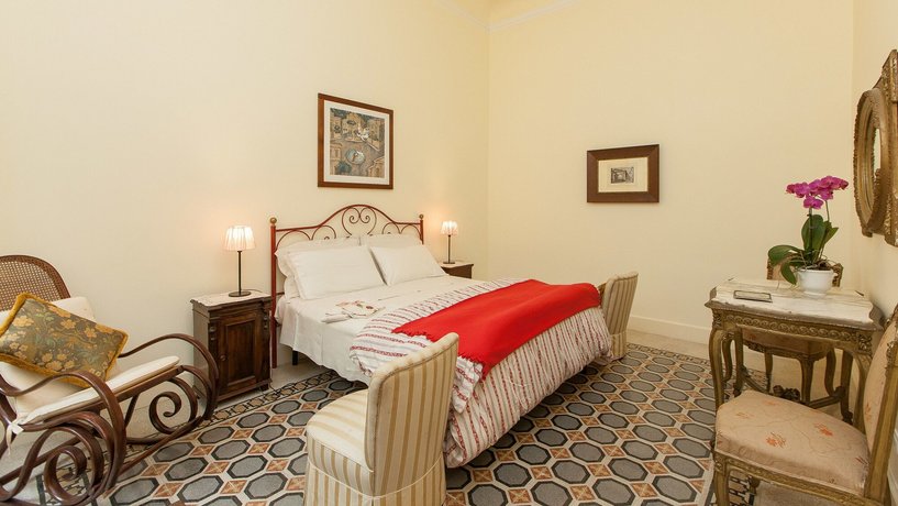 Portico Ottavia Garden Apartment