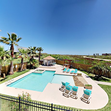123 Sea Breeze - One Bedroom Condo