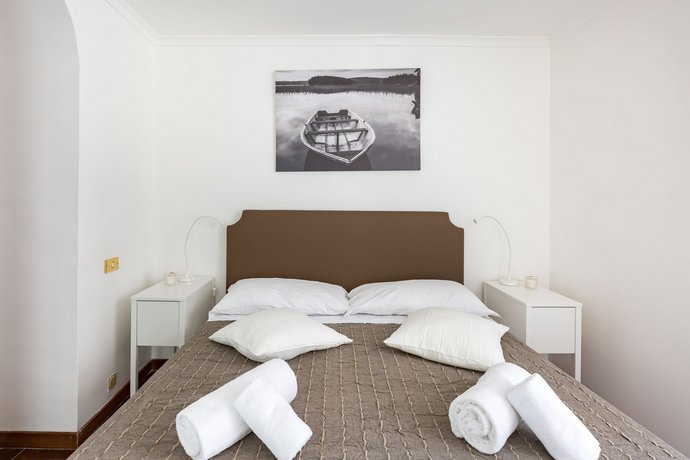 The Sistina Suite