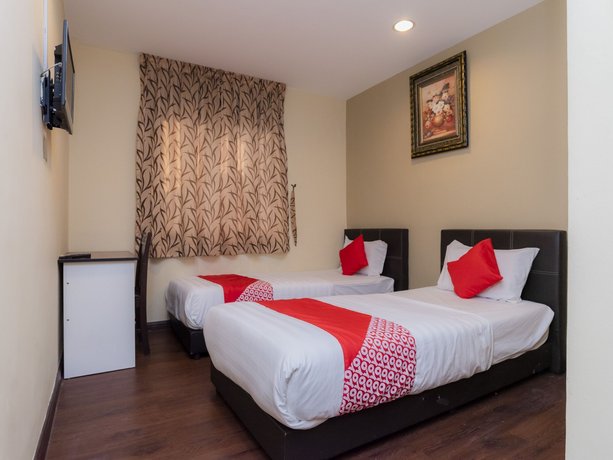 Oyo 44026 98 Hotel