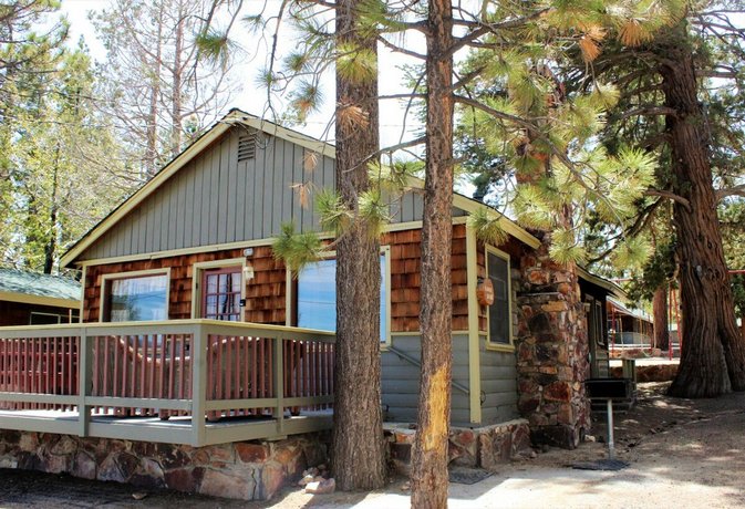 Lakeside Cabin 109