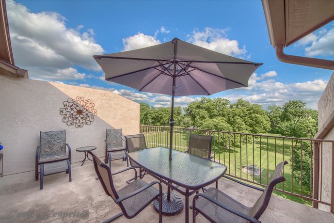 River Vista WWG302 by RedAwning