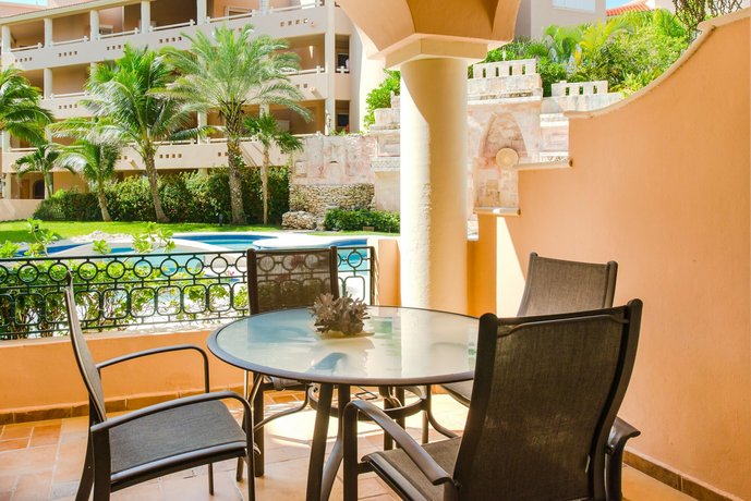 Dina 2BR Condo Puerto Aventuras