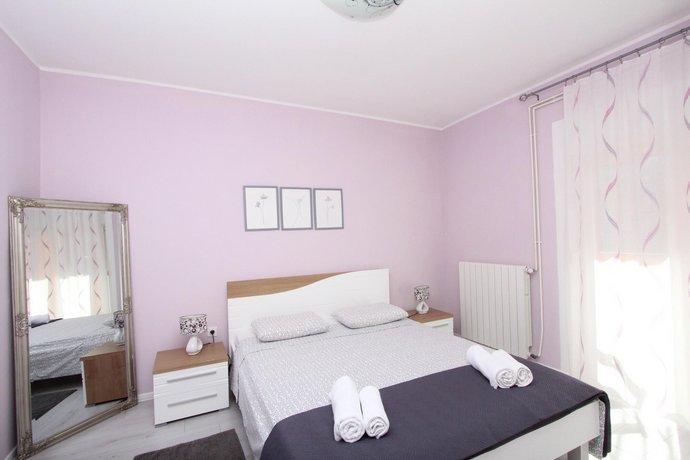 Apartments Rozi