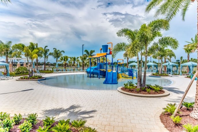 Solara Resort 9055