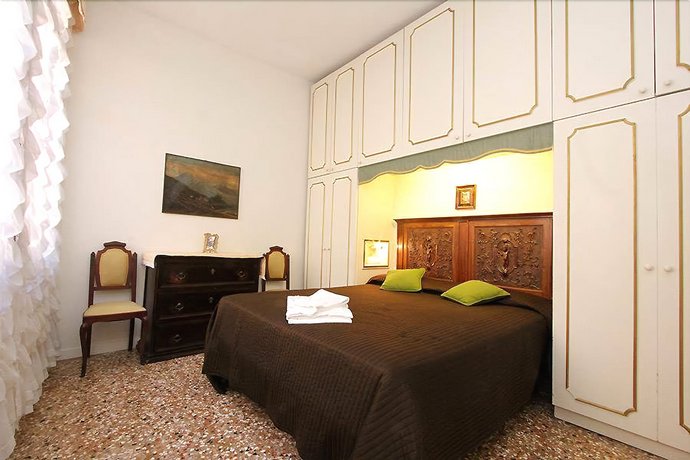 City Apartments - PiSani