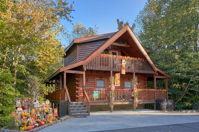Boulder Bear Lodge 355 - Three Bedroom Cabin