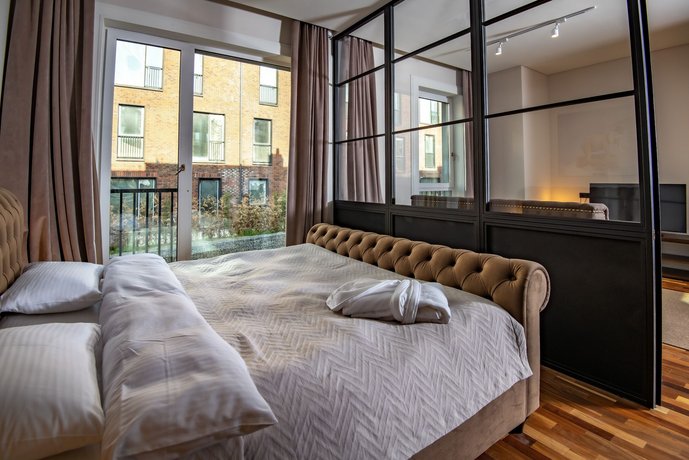 Parmigiano Serviced Apartments