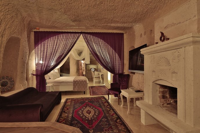 Elit Cave Suites