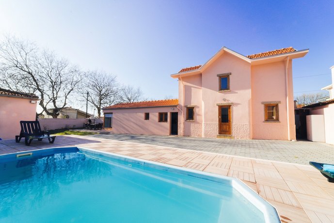 Aguda Beach Charming House by MP