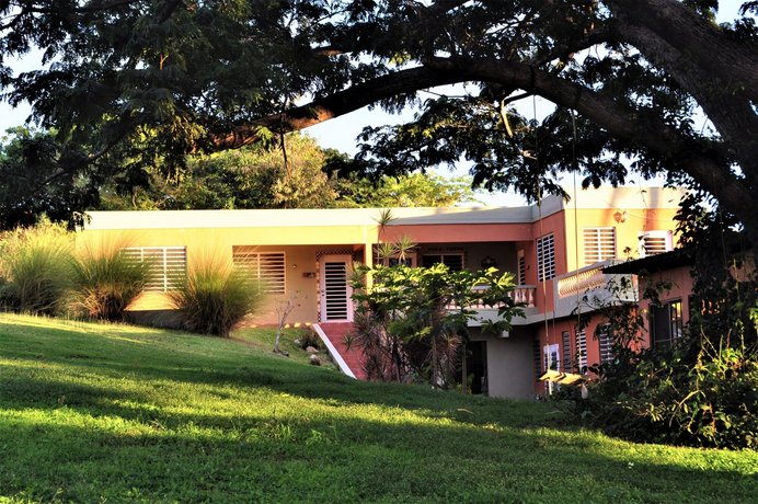 Isla Hermosa Guesthouse