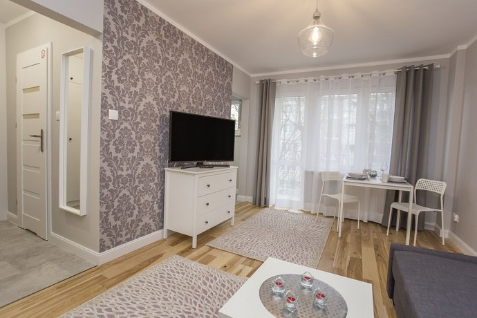 Apartament Broniewskiego 15