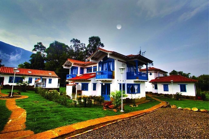 Hotel & Cabanas Cashiluna