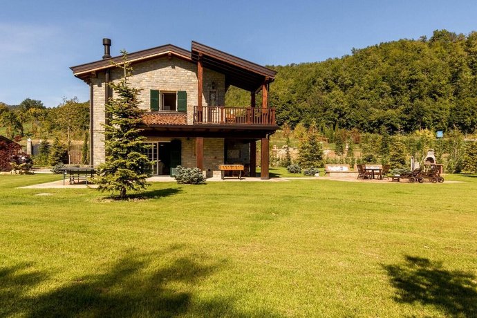 ALTIDO MAS AVILO Villa Bobbio