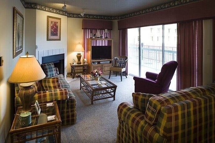River Place 24 - 3 Br Condo
