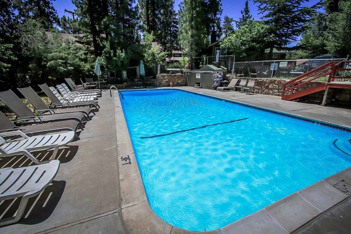 Lupine Cabin 106