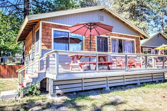 Lakefront Cabin 110