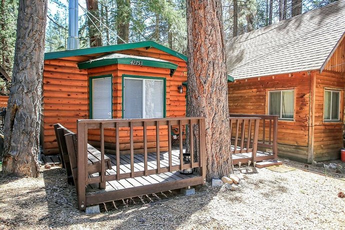 Cottage In The Pines 1667