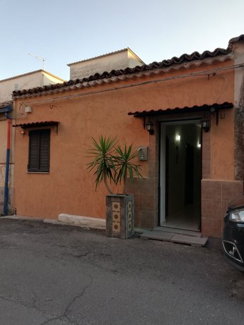 Catania House