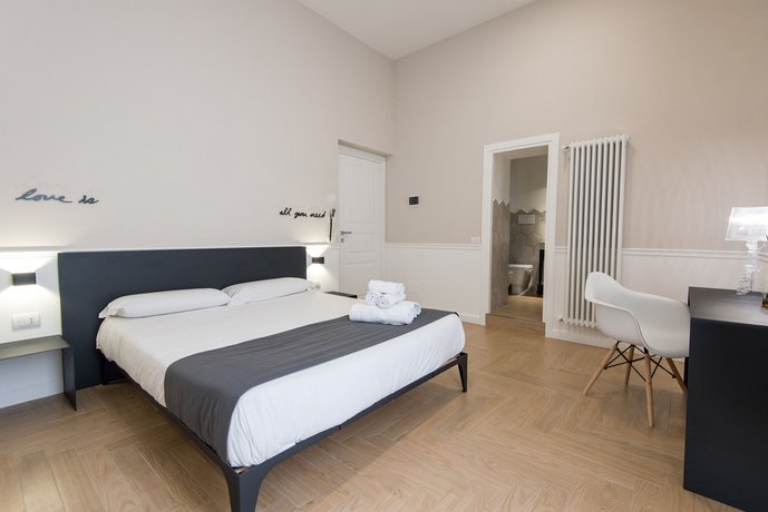 Dante Boutique Rooms