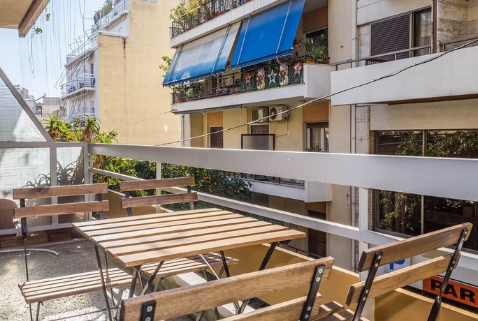 3 Bedrooms Apartment Under Acropolis