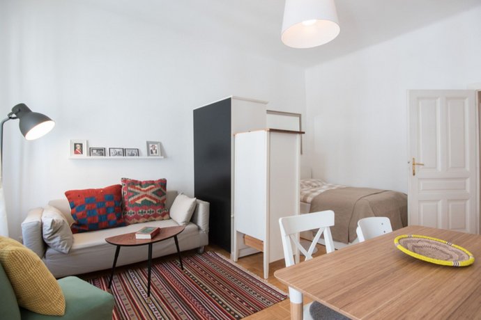 Lovely apartments in a quiet area close to the city center Nussdorfer Strasse Station Austria thumbnail
