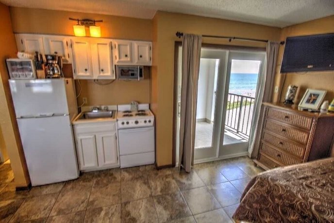 Florence I 608 Condominium Studio Bedroom 1 Bathroom Condo