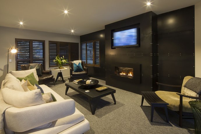 21 Lakefront By Touch Of Spice