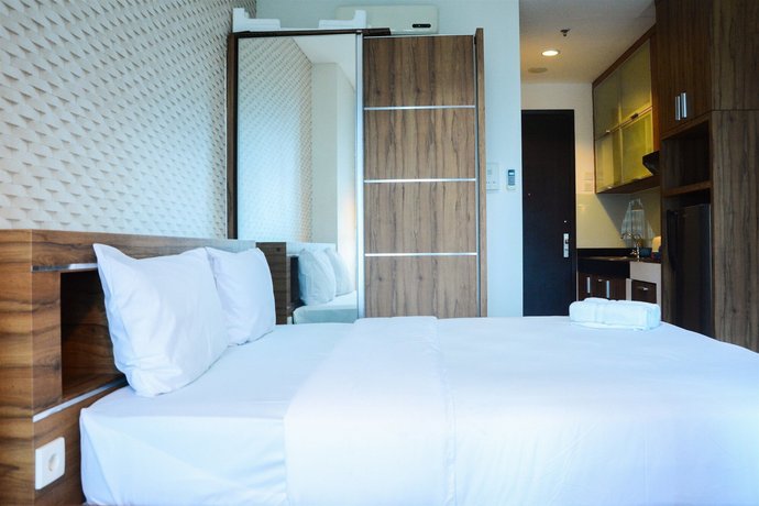 Simply Homey Studio Room at GP Plaza Apartment By Travelio