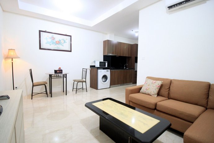 1br Suite At l'Avenue Apartment Pancoran-Tebet By Travelio