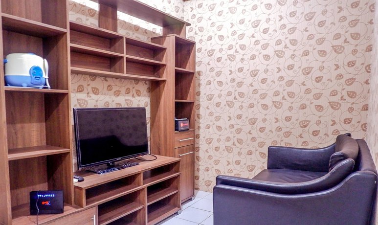 Strategic 2BR Menteng Square Apartment By Travelio