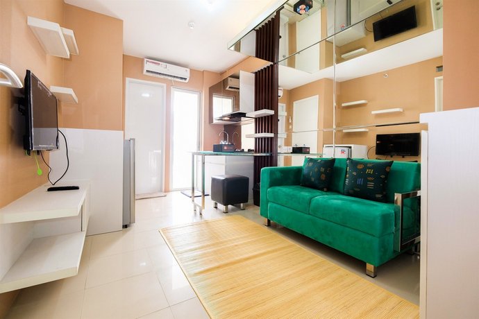 Luxurious Bassura City Apartment with Mall Access