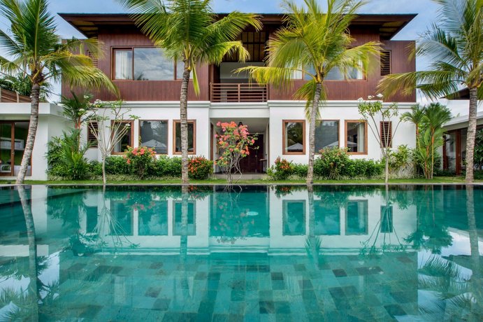 Rent a Luxury Villa in Bali Close to the Beach Bali Villa 2034