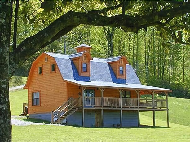 Four Bears Barn 2 Bedrooms 2 Bathrooms Cabin