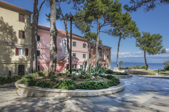 Apartments Punta Veli Losinj