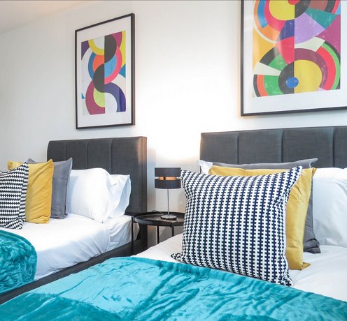Tudors Esuites Birmingham City Centre Apartments Near Gas Street Basin Birmingham